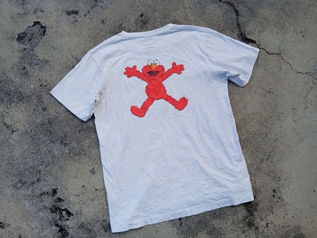 Kaws Kaws x Sesame Street Elmo tshirt Size US M / EU 48-50 / 2 - 4 Thumbnail