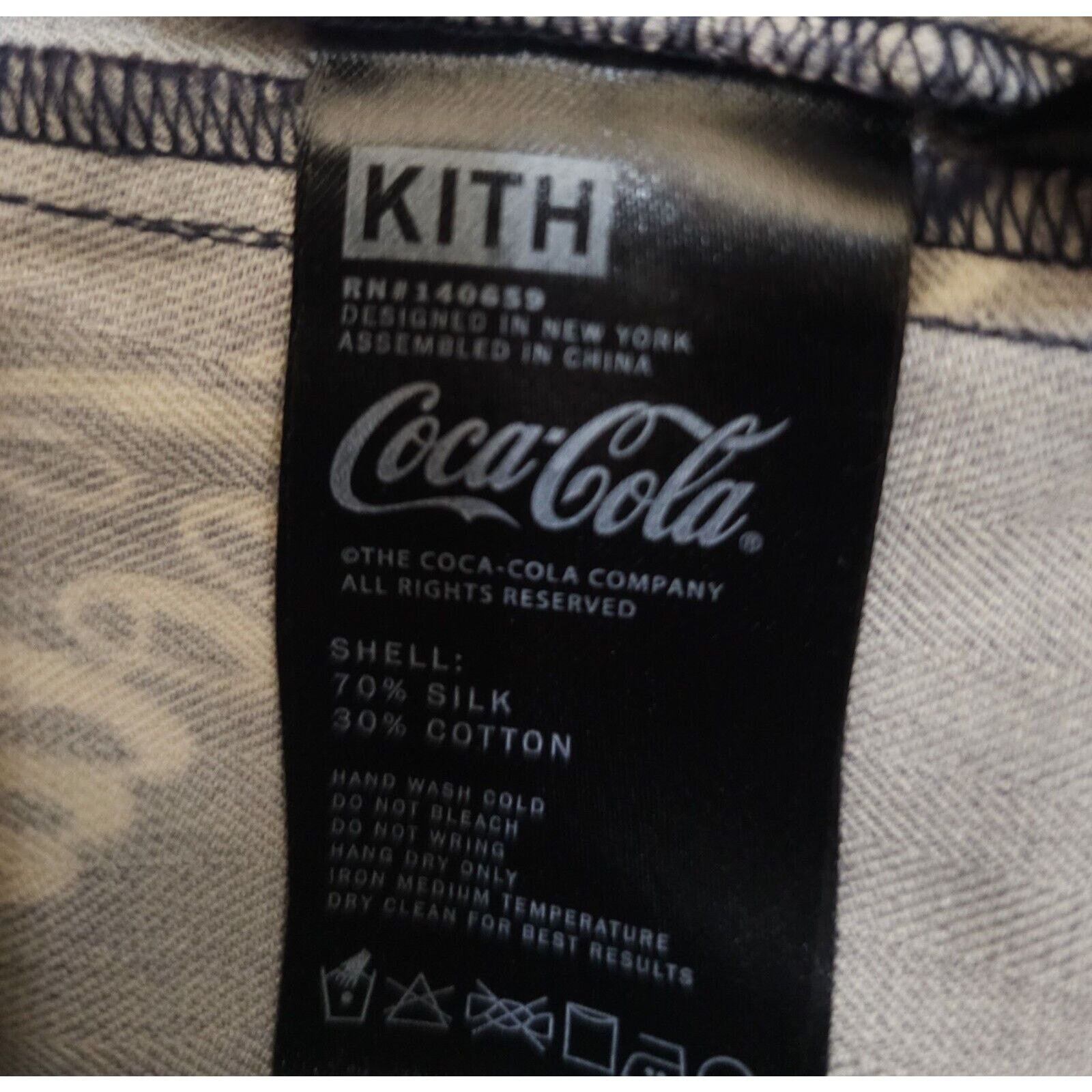 Kith kith Coca Cola Vintage Shorts Size Small Size US 27 - 10 Thumbnail