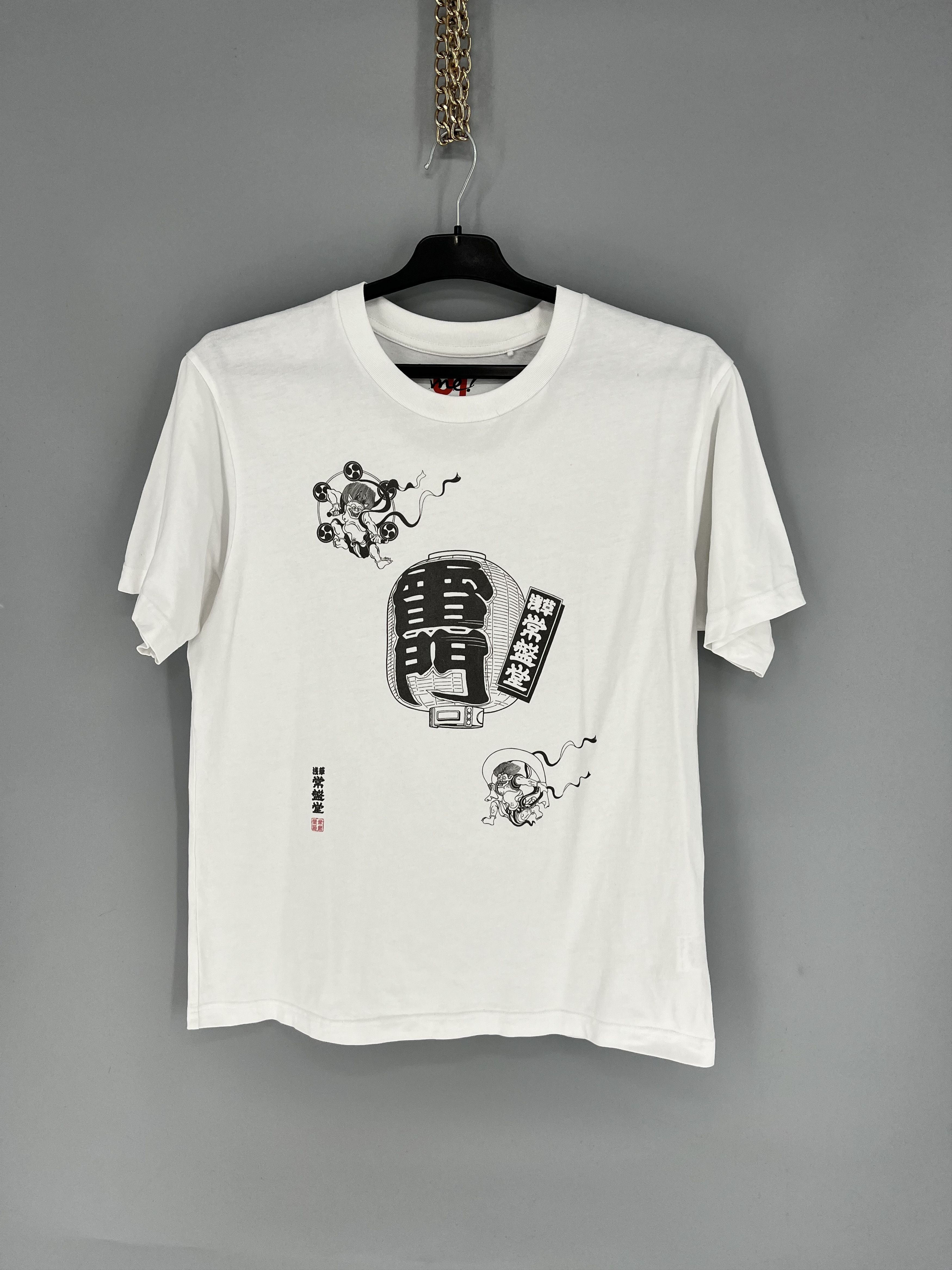 Japanese Brand UNIQLO Japan Asakusa store limited" opening commemorative Size US M / EU 48-50 / 2 - 1 Thumbnail