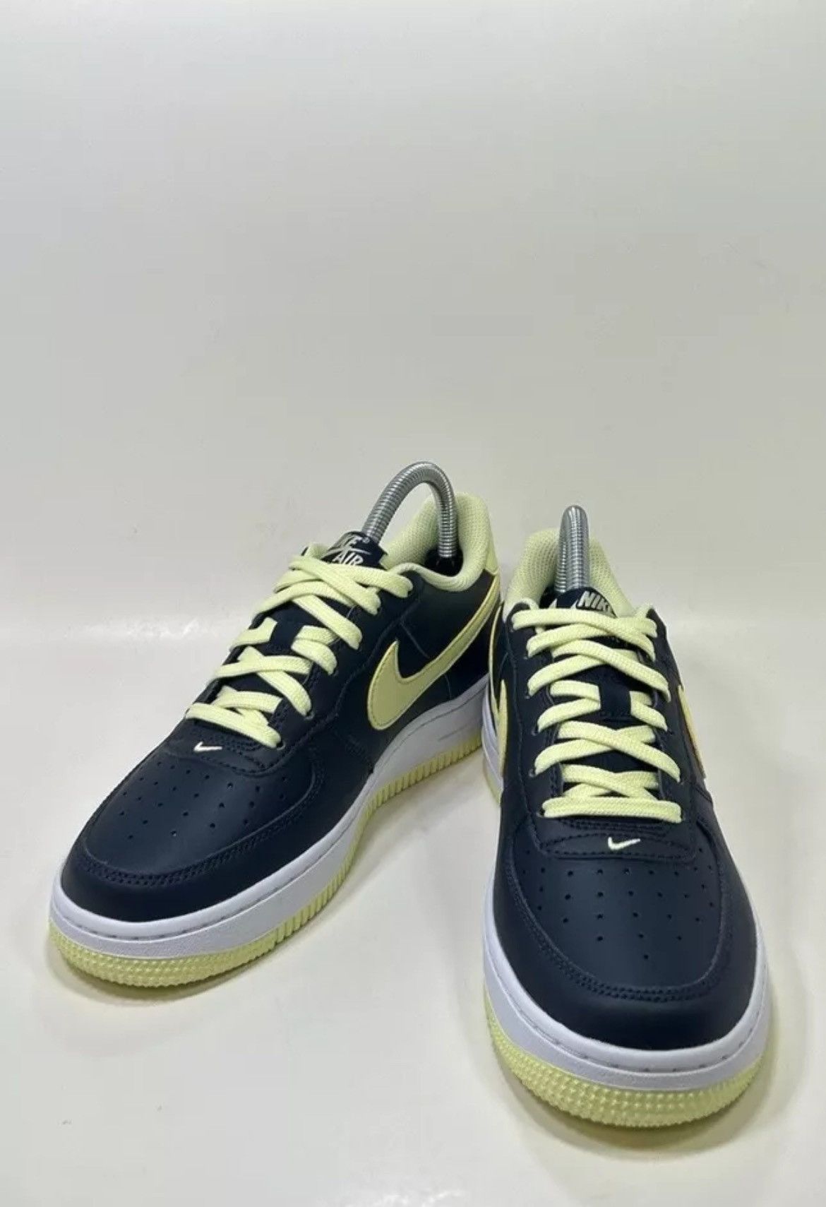 Size 5Y Boys Nike Air Force Low GS CT3839-400 Wmns