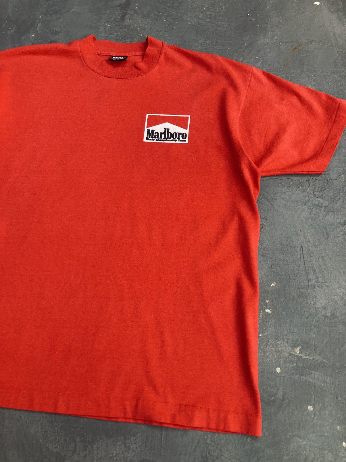 Marlboro × Marlboro Adventure Team × Marlboro Unlimited Vintage 90s Marlboro x F1 Tee Size US XL / EU 56 / 4 - 3 Thumbnail