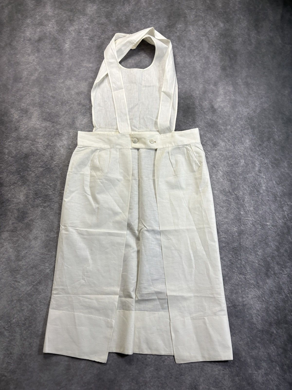 1930s Nurses Apron 1940s WW2 True Vintage Lilly White Englan