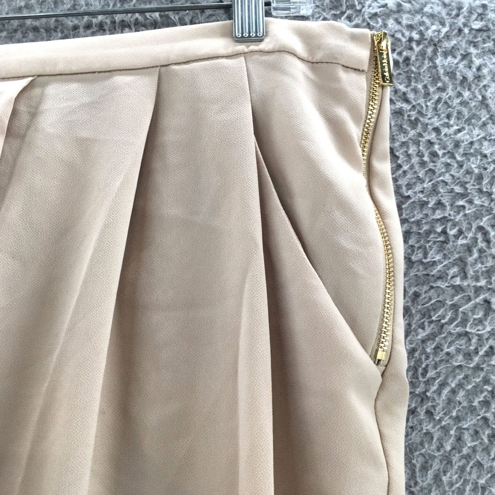 Calvin Klein Calvin Klein Dress Pants Womens Beige Pleated Front Zip Dress Pants Size 24" / US 00 / IT 34 - 5 Thumbnail