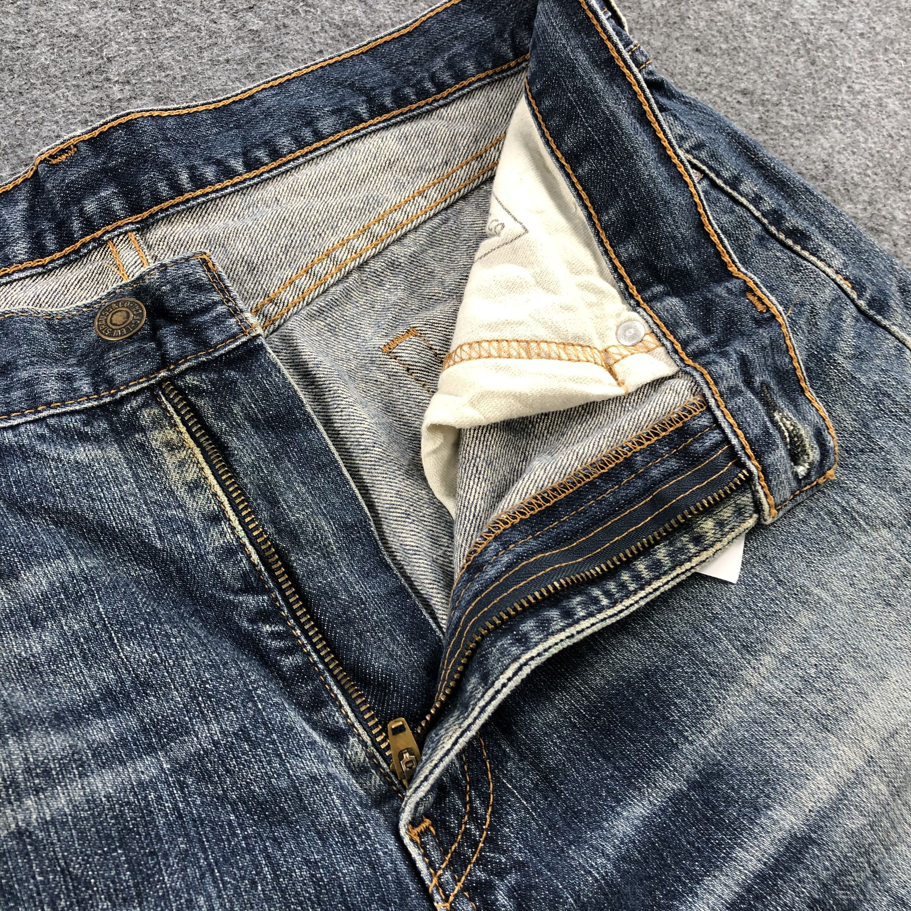 Levi's Vintage Levis 505 Jeans Faded Blue Denim KJ479 Size US 34 / EU 50 - 8 Thumbnail