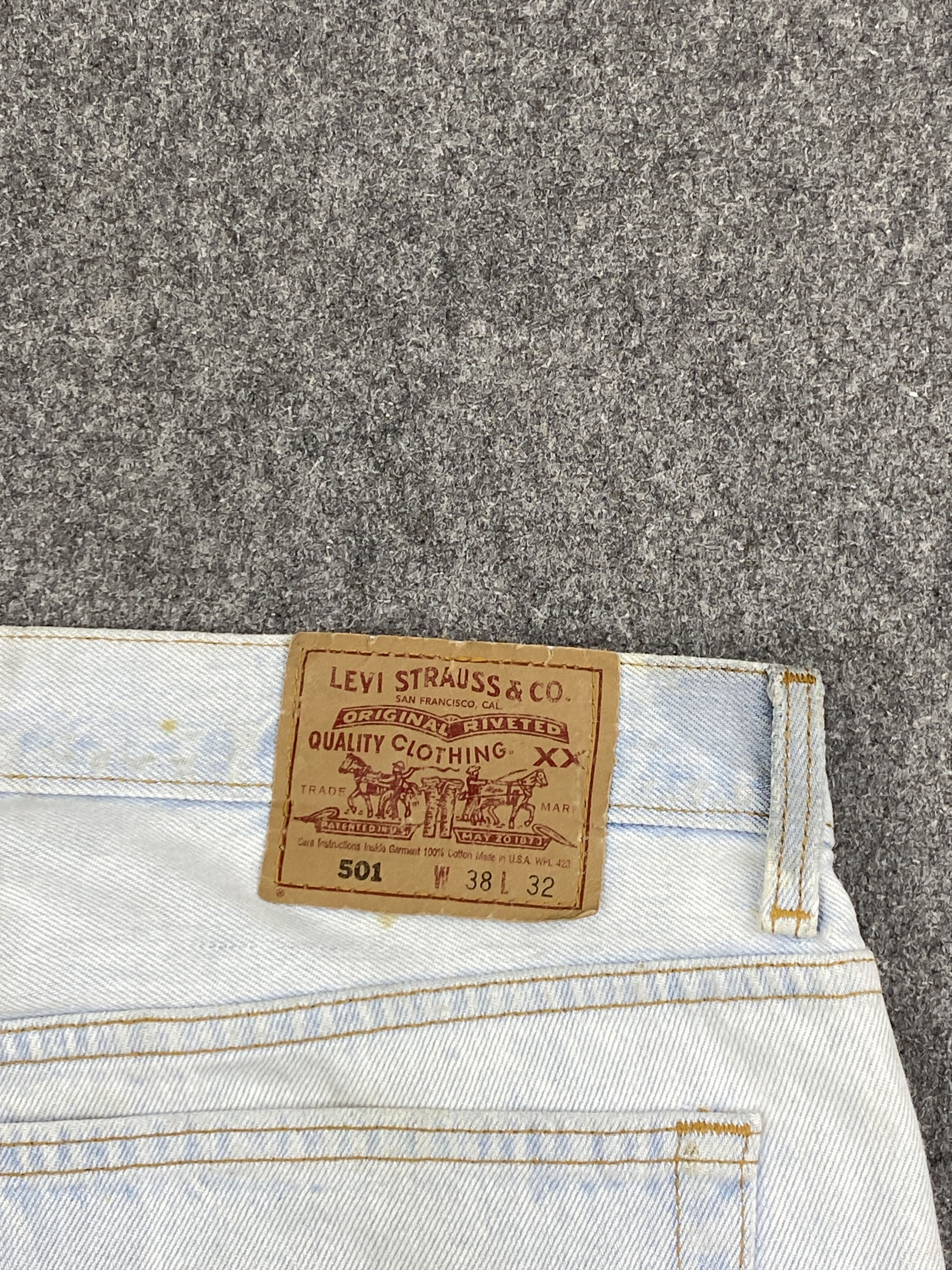 Levi's 90s Vintage Levi's 501 Light Washed Jeans DP2802 Size US 38 / EU 54 - 5 Thumbnail