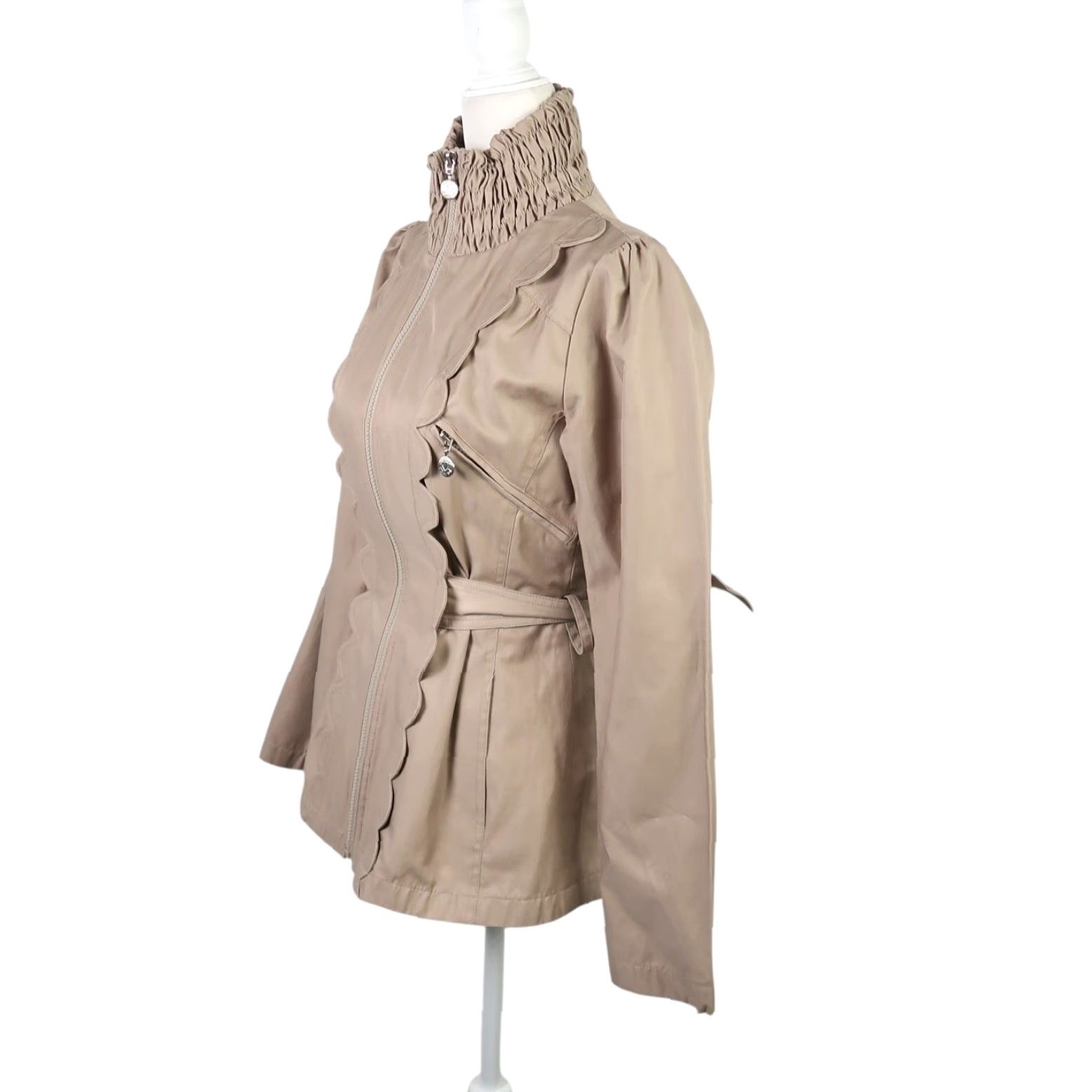 Betsey Johnson Betsey Johnson Jacket XS Zip Front Khaki Tan Scallop Trim Women Short Sleeve Pockets Casual Party/Cocktail Fall Spring Size XS / US 0-2 / IT 36-38 - 3 Thumbnail