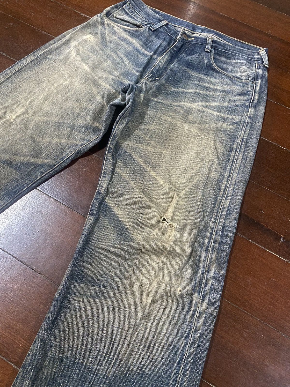Levi's Rare Levi’s 553 Fade Denim mud wash distressed selvedge Size US 33 - 5 Thumbnail