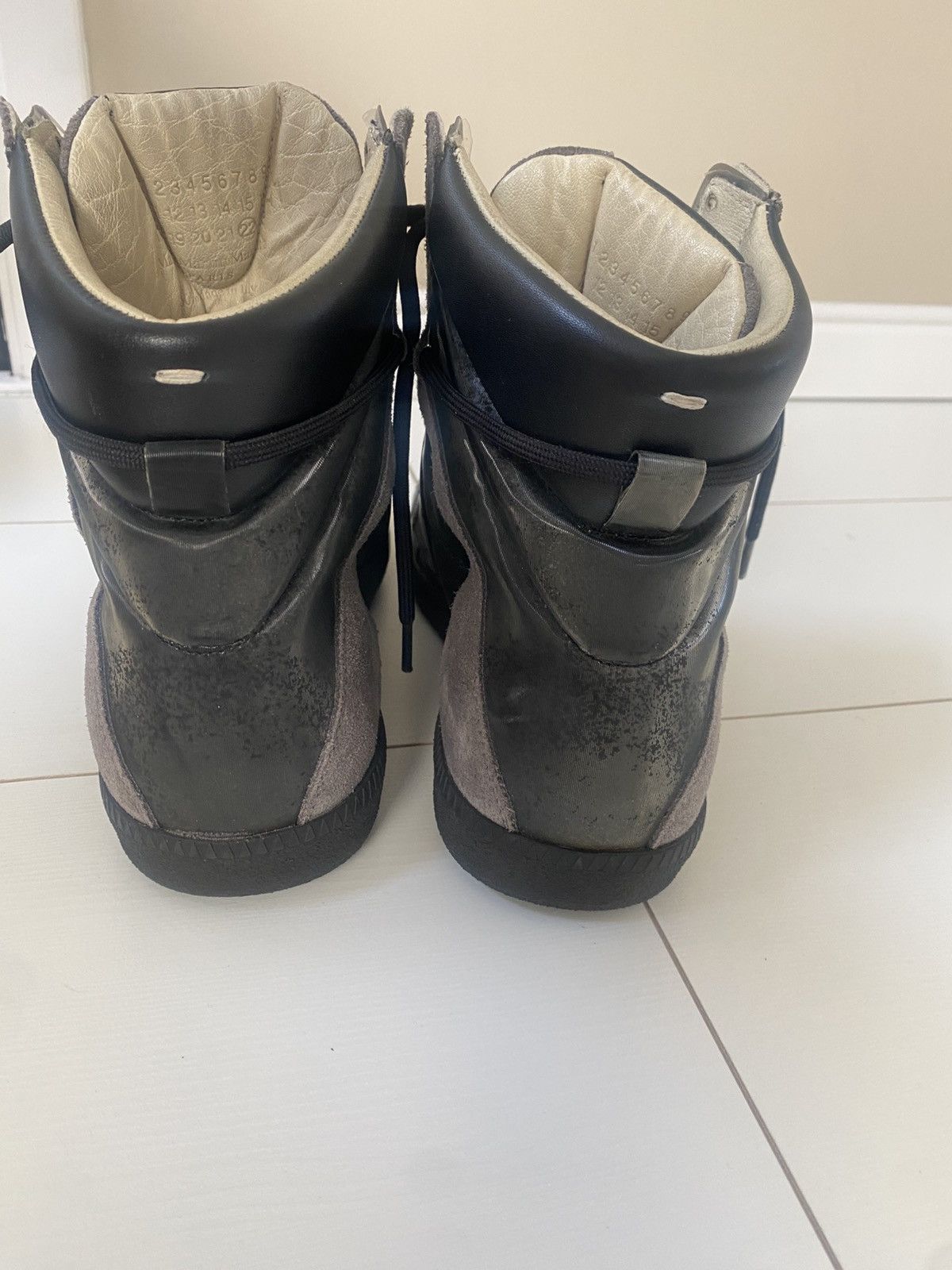 Maison Margiela Maison Martin Margiela men’s reflective leather Sneaker 41 Size US 8 / EU 41 - 6 Thumbnail