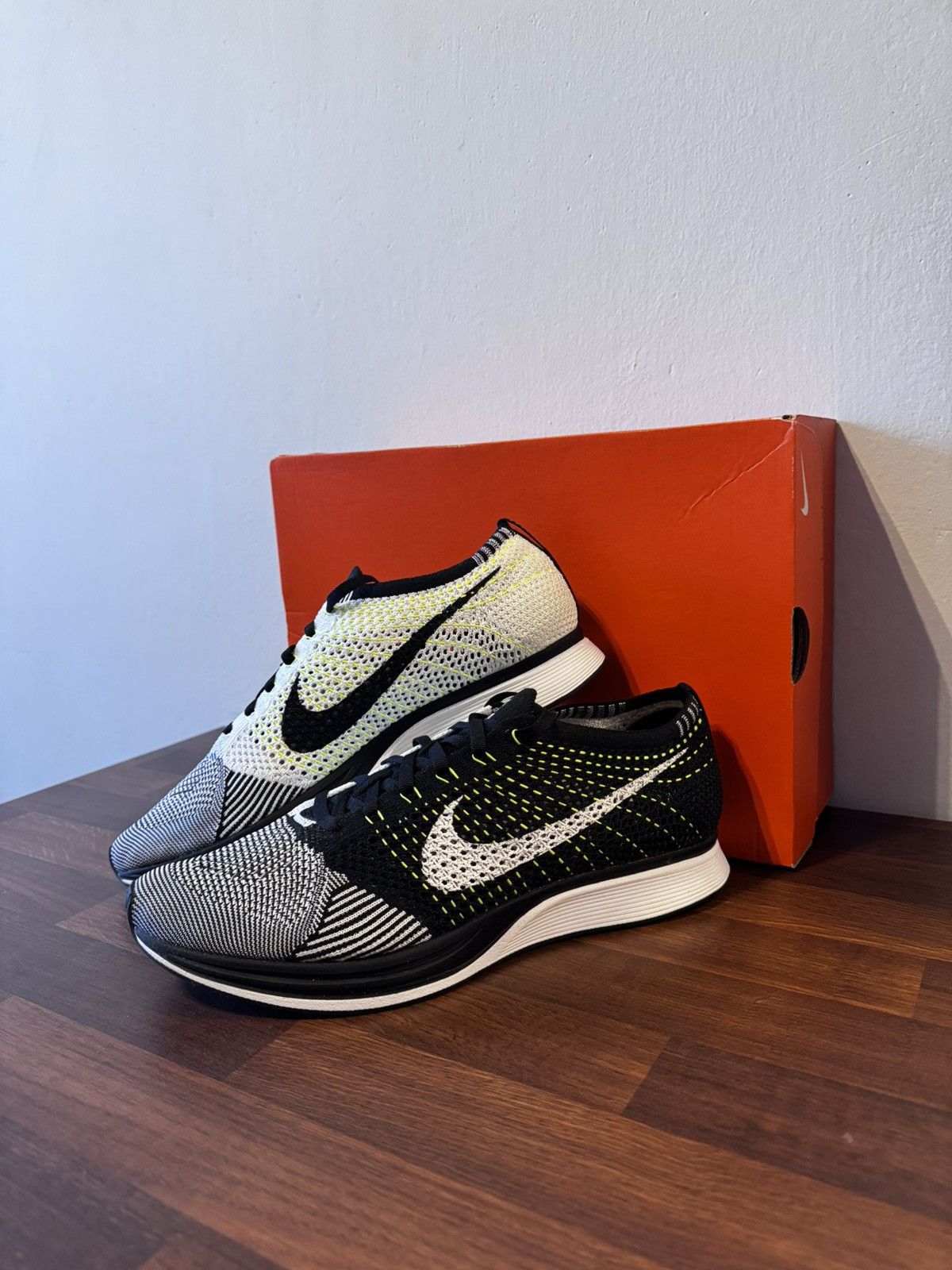 Nike Nike Fly Racer Orca Volt 45 EU / 11 US–NEW– Authentic + Box Size US 11 / EU 44 - 1 Thumbnail