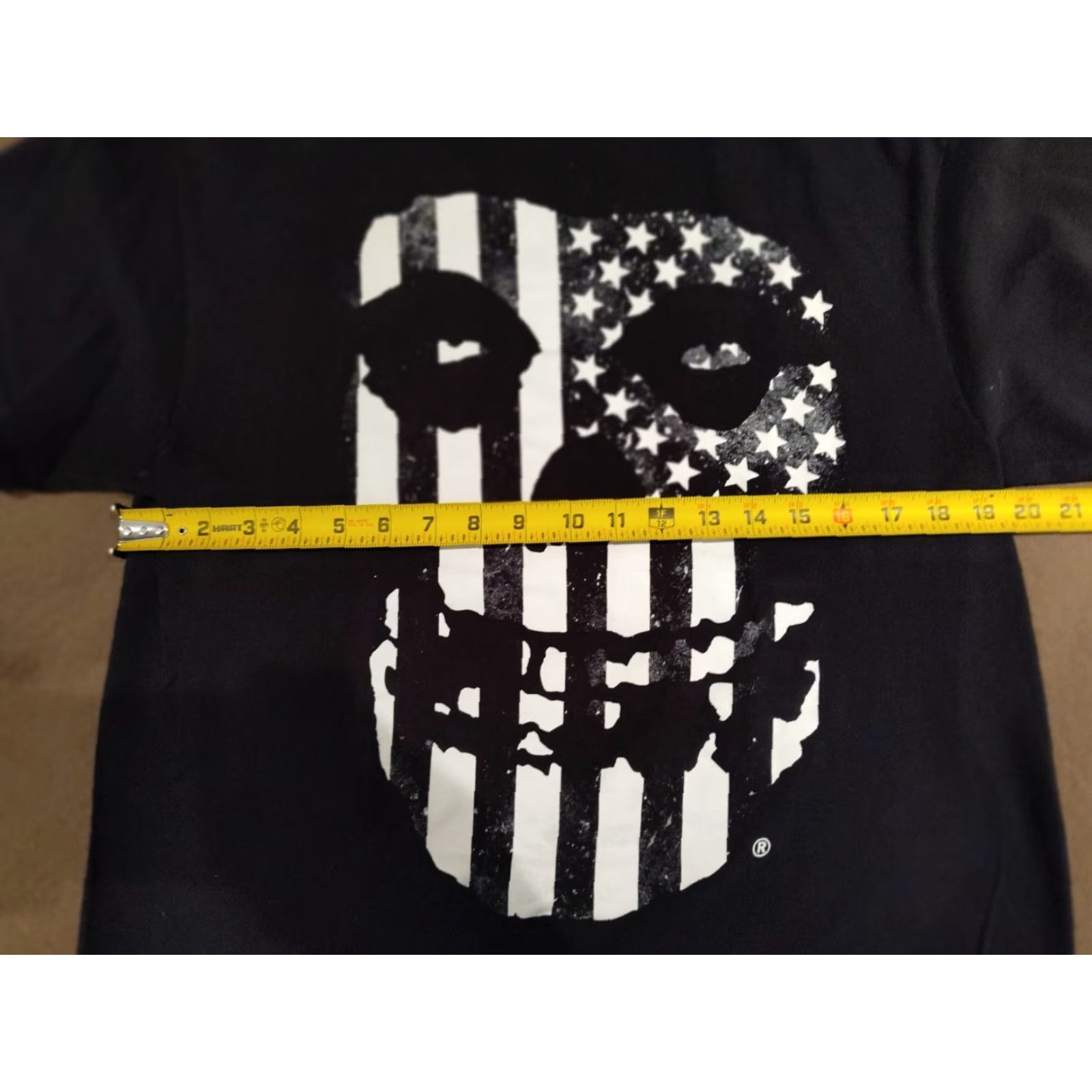 Vintage Misfits T Shirt Adult Medium Black Skull Flag Mens Punk Rock Fiend Skull Shirt Short Sleeve Crew Neck Vintage? No (Brand: Misfits) Size US M / EU 48-50 / 2 - 7 Thumbnail