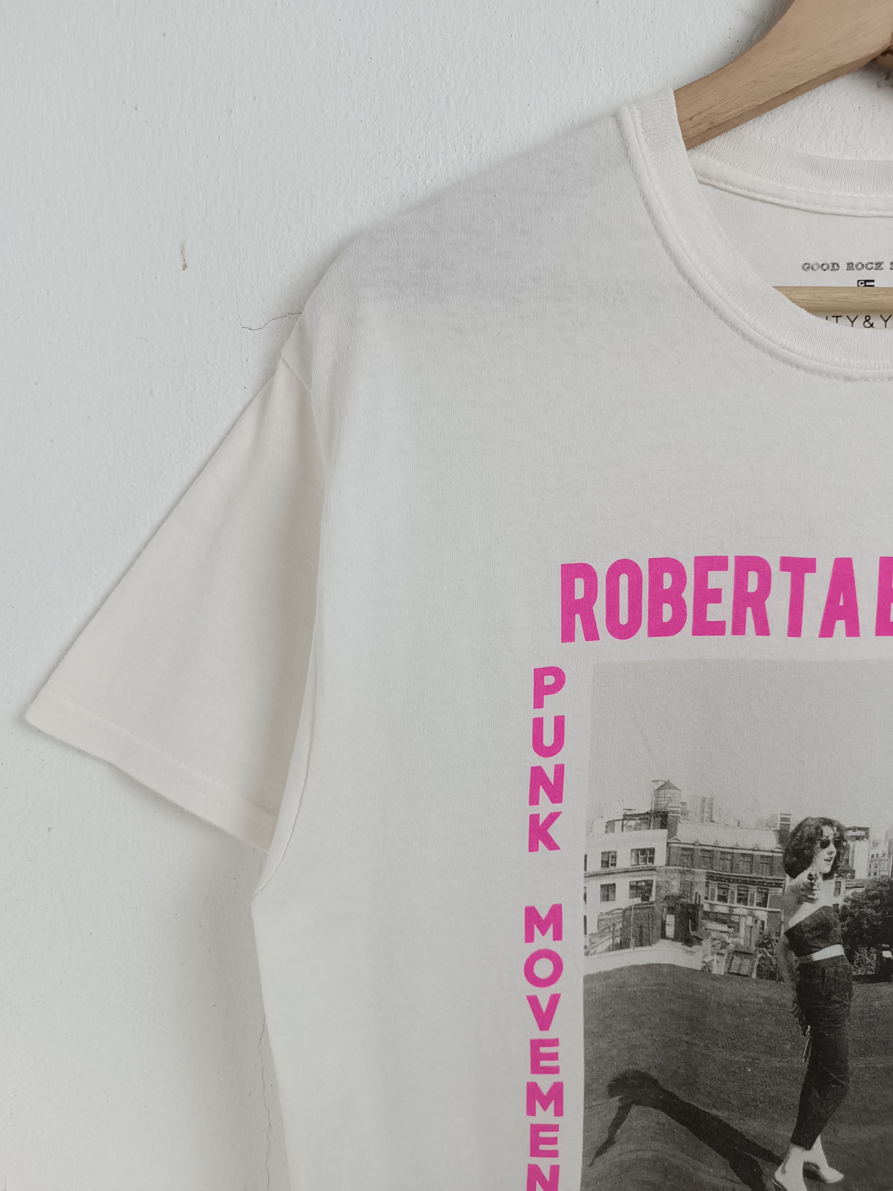 Band Tees VINTAGE ROBERTA BAYLEY PUNK MOVEMENT PHOTOGRAPHY TEE Size US M / EU 48-50 / 2 - 5 Thumbnail