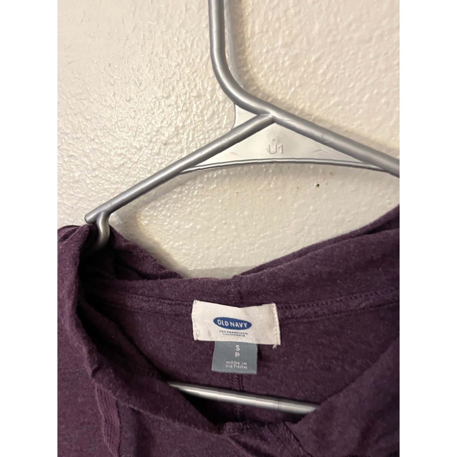 Old Navy Old Navy Hoodie Women’s Small Purple Pullover Sweatshirt Pocket Pockets Thumbholes Crew Neck All Seasons Lightweight Hooded Sweatshirt Size S / US 4 / IT 40 - 2 Thumbnail