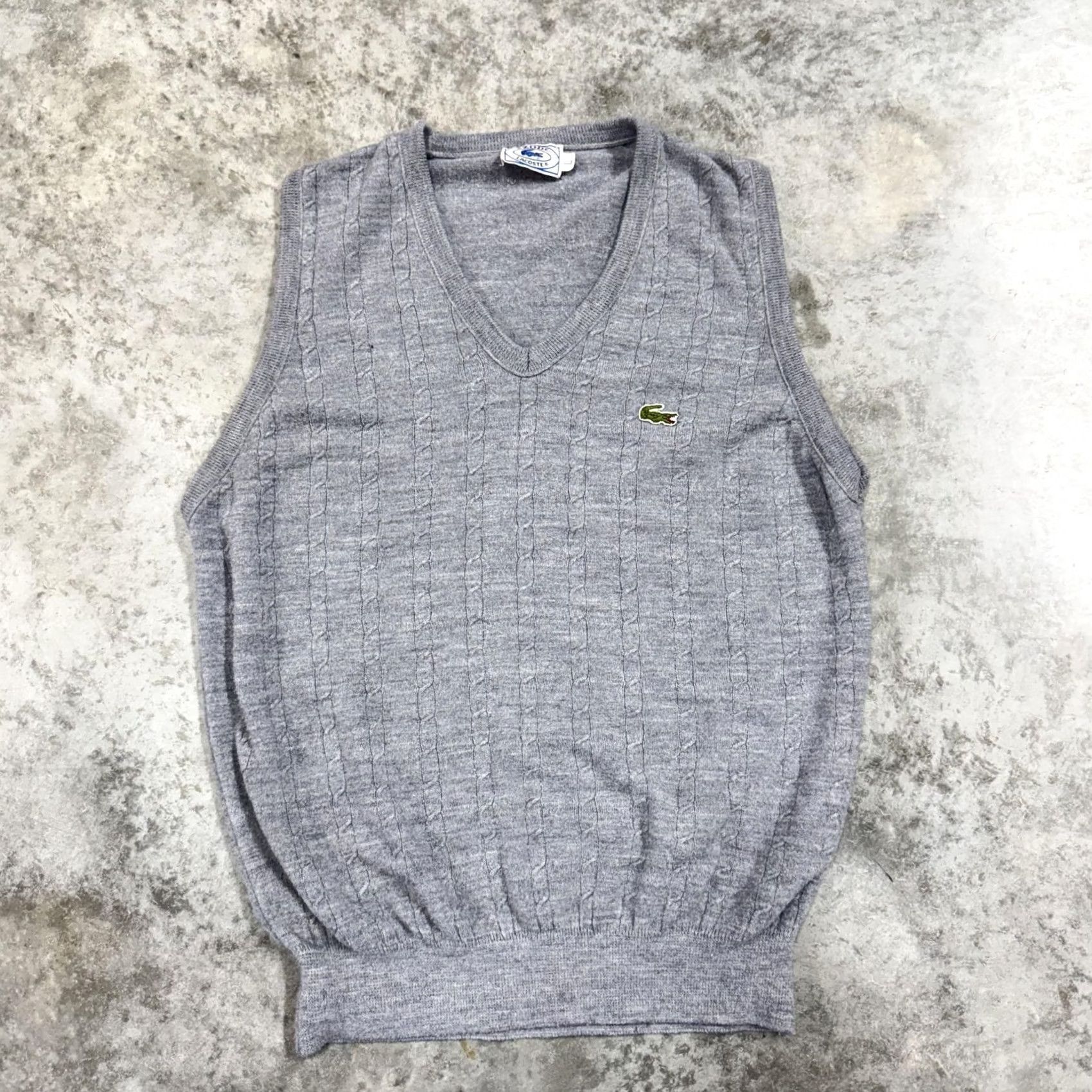 Vintage VINTAGE Izod Lacoste Sweater Vest Mens L Gray V-Neck Cable-Knit Logo Croc Size US L / EU 52-54 / 3 - 2 Thumbnail