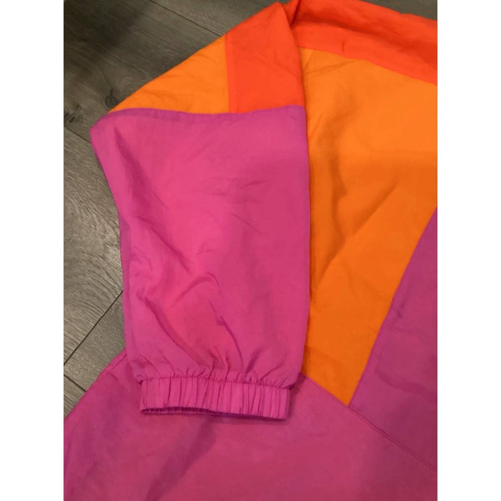 Nike VINTAGE Nike NSW Crewneck Windbreaker Jacket XL Purple Orange/Pink Mens Size US XL / EU 56 / 4 - 3 Thumbnail