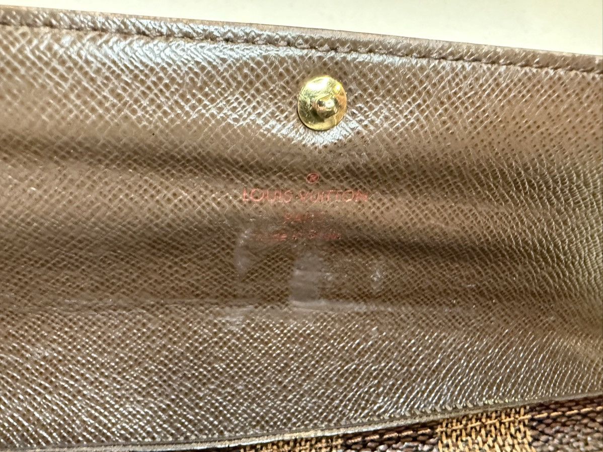 Louis Vuitton Louis Vuitton Damier Ebene Sarah Wallet – Timeless Elegance Size ONE SIZE - 21 Thumbnail