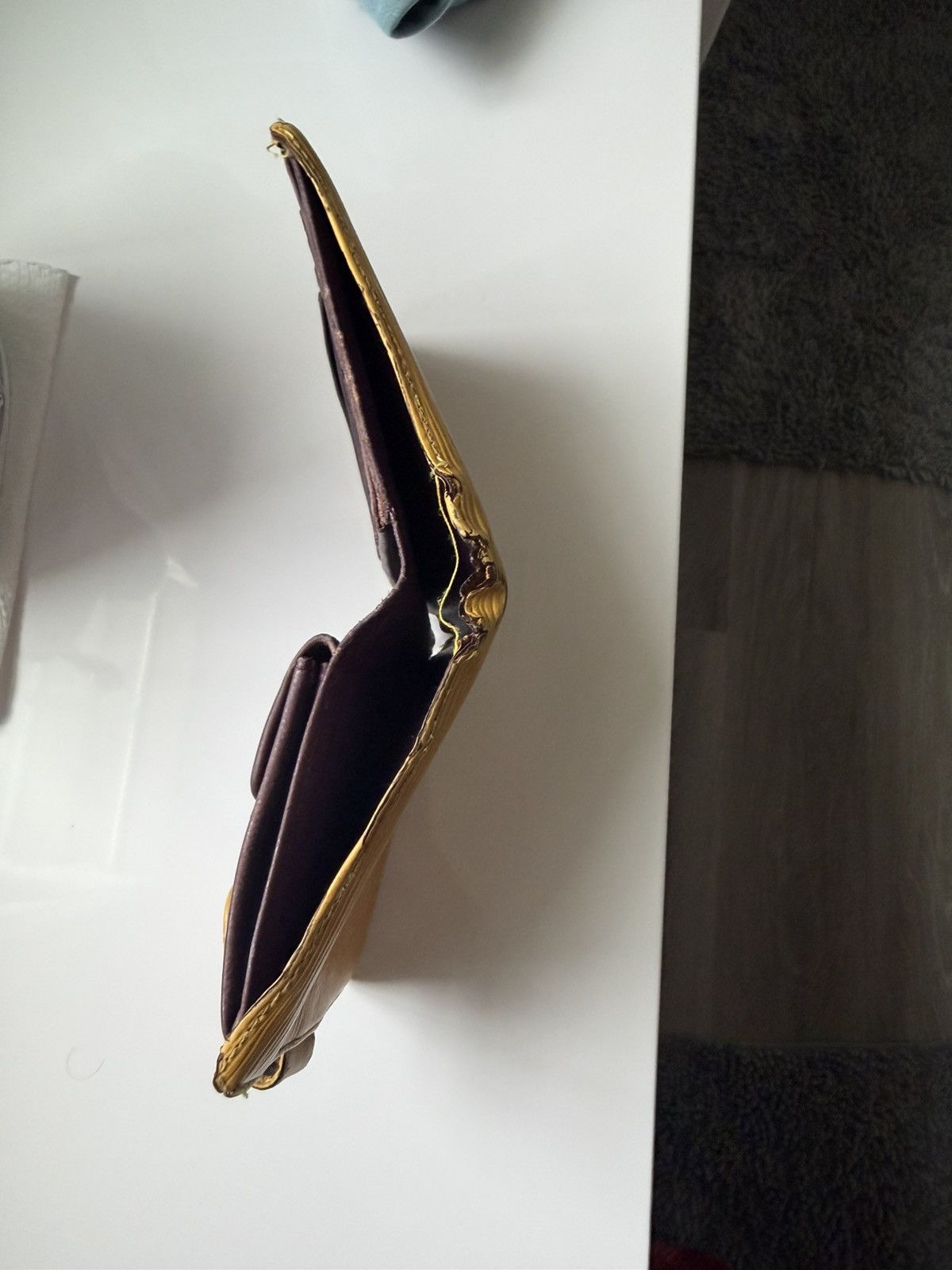 Louis Vuitton Louis Vuitton 2001 Leather Bifold Wallet Size ONE SIZE - 4 Thumbnail