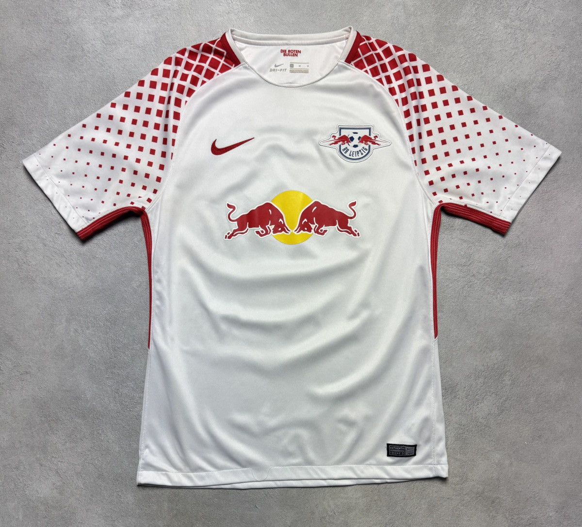 Nike Reb Bull Leipzig 2017 2018 Home Shirt Soccer Jersey Nike Size US M / EU 48-50 / 2 - 1 Thumbnail