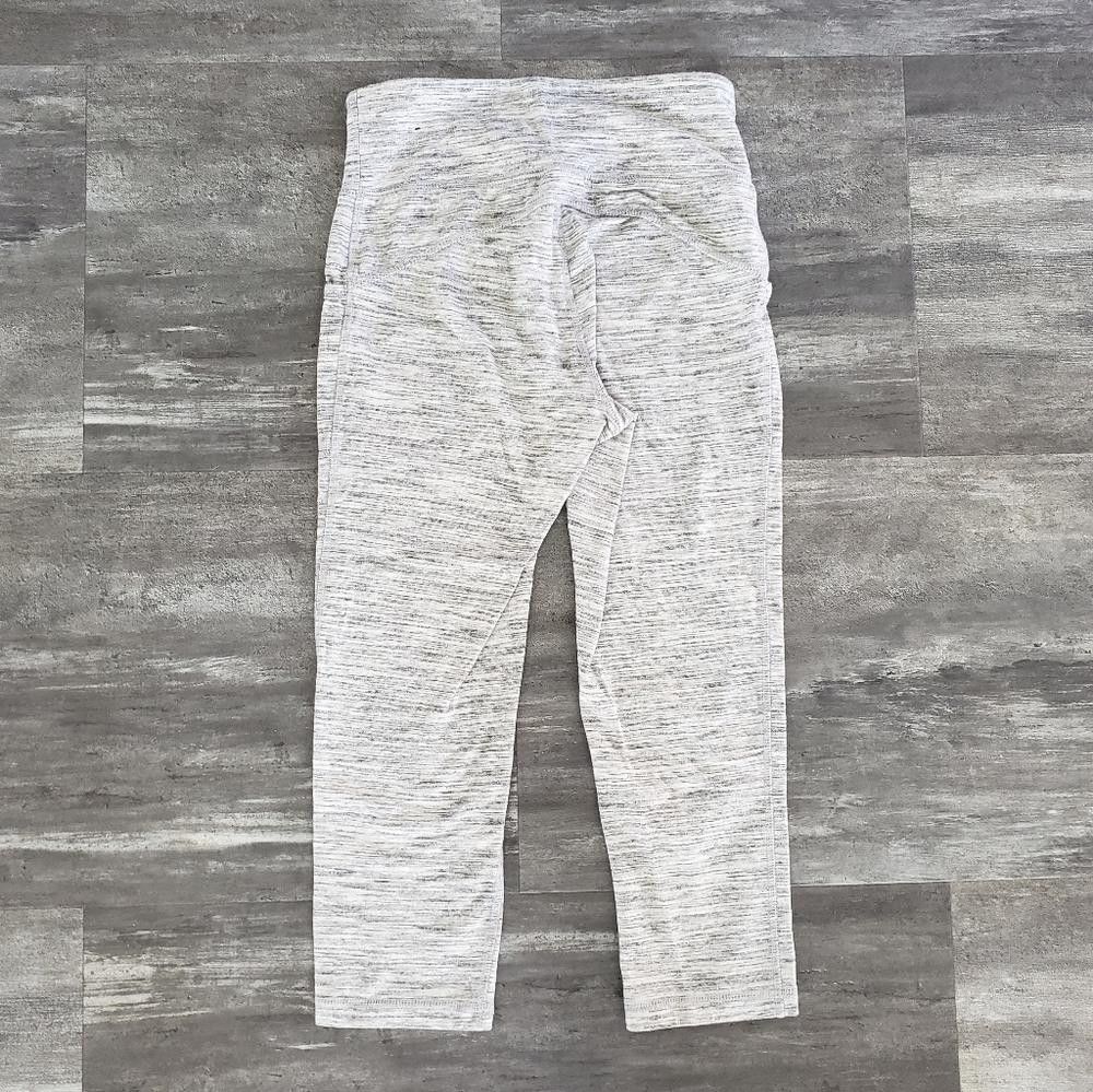 Designer Grey Heathered LLD High Waisted Capri Size 28" / US 6 / IT 42 - 2 Thumbnail