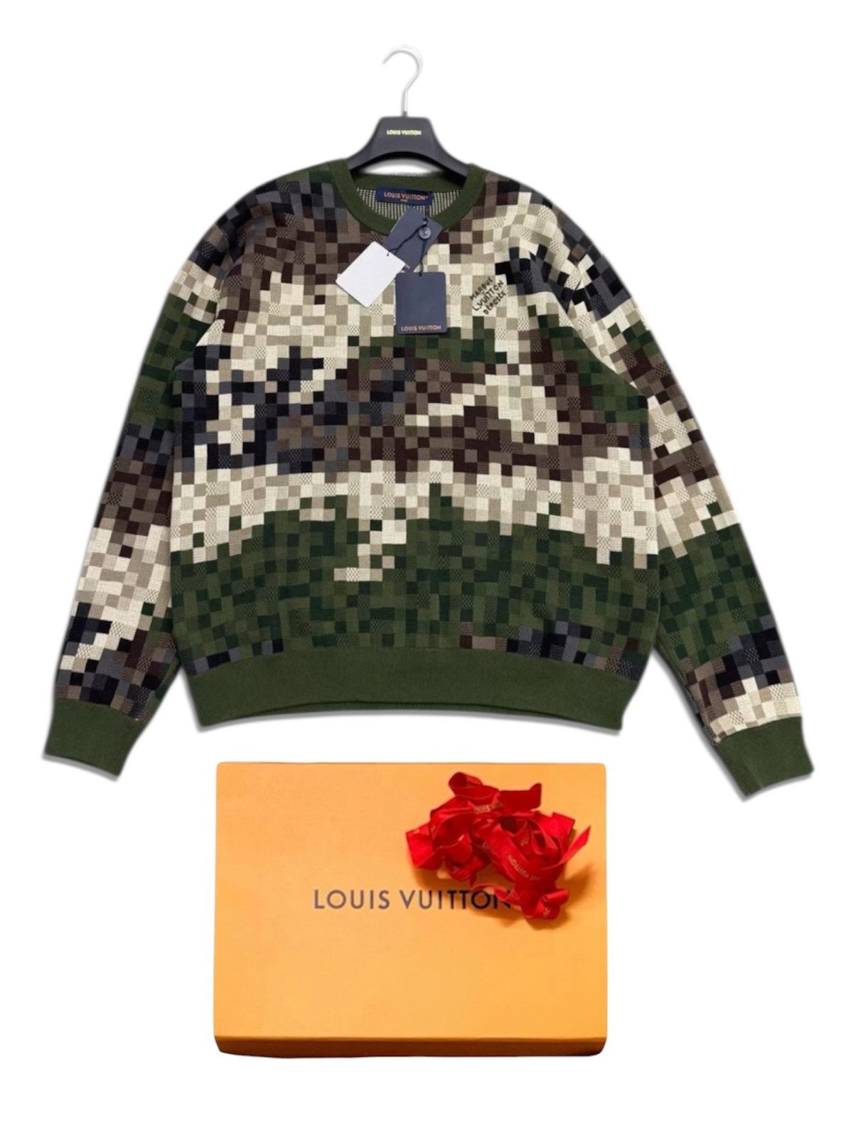 Louis Vuitton Louis Vuitton X Pharrell Williams M Damo Pullover Sweater Size US M / EU 48-50 / 2 - 1 Thumbnail