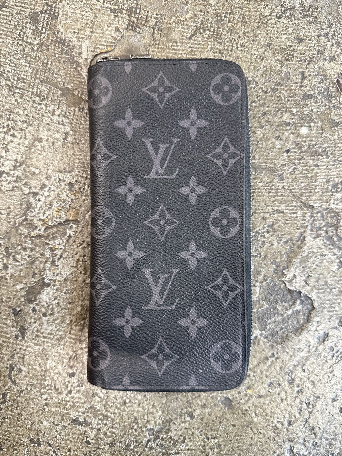 Louis Vuitton Louis Vuitton Monogram Eclipse Vertical Zippy Wallet Size ONE SIZE - 1 Thumbnail