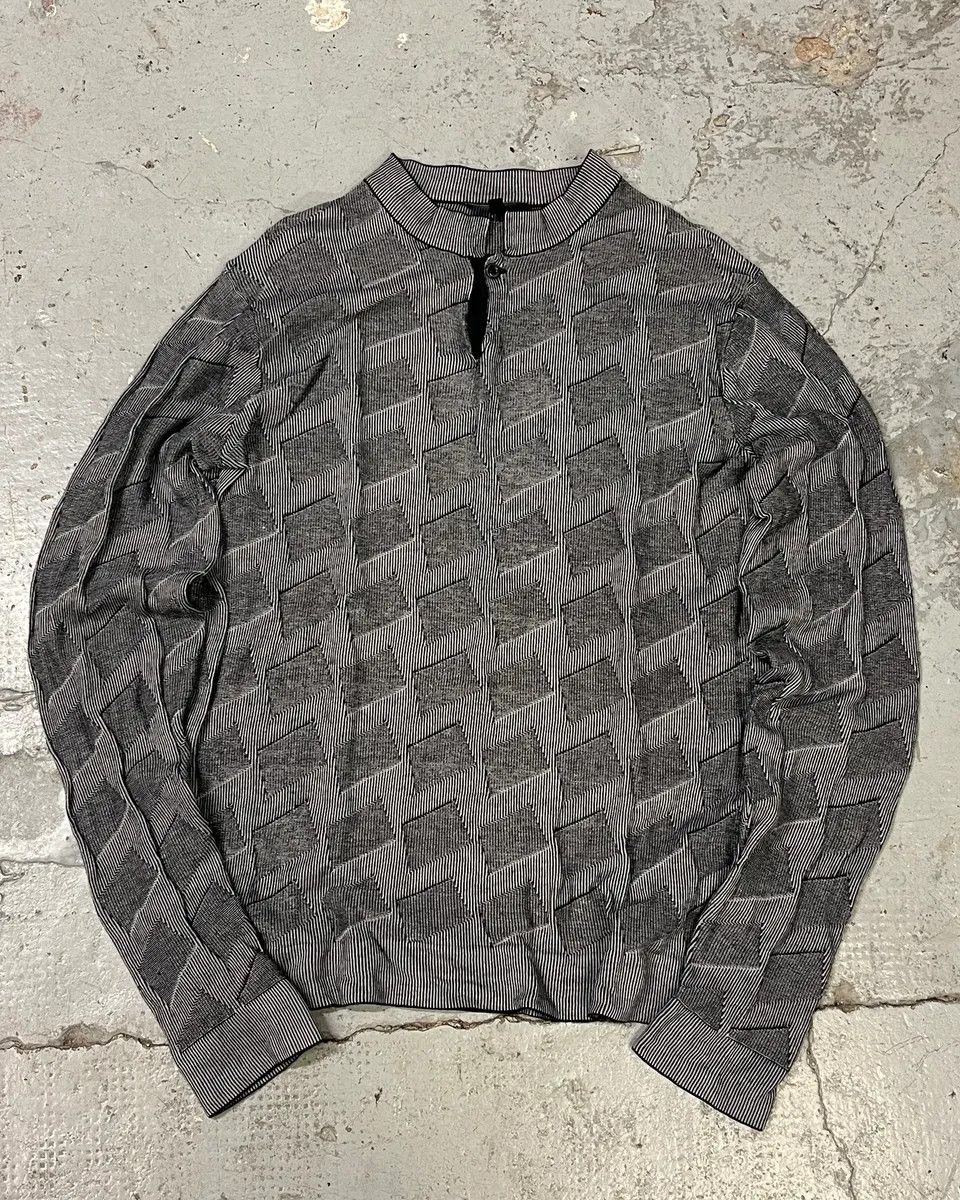 Emporio Armani 2000s Emporio Armani Grey Geometrical Henley Longsleeves Size US S / EU 44-46 / 1 - 1 Thumbnail