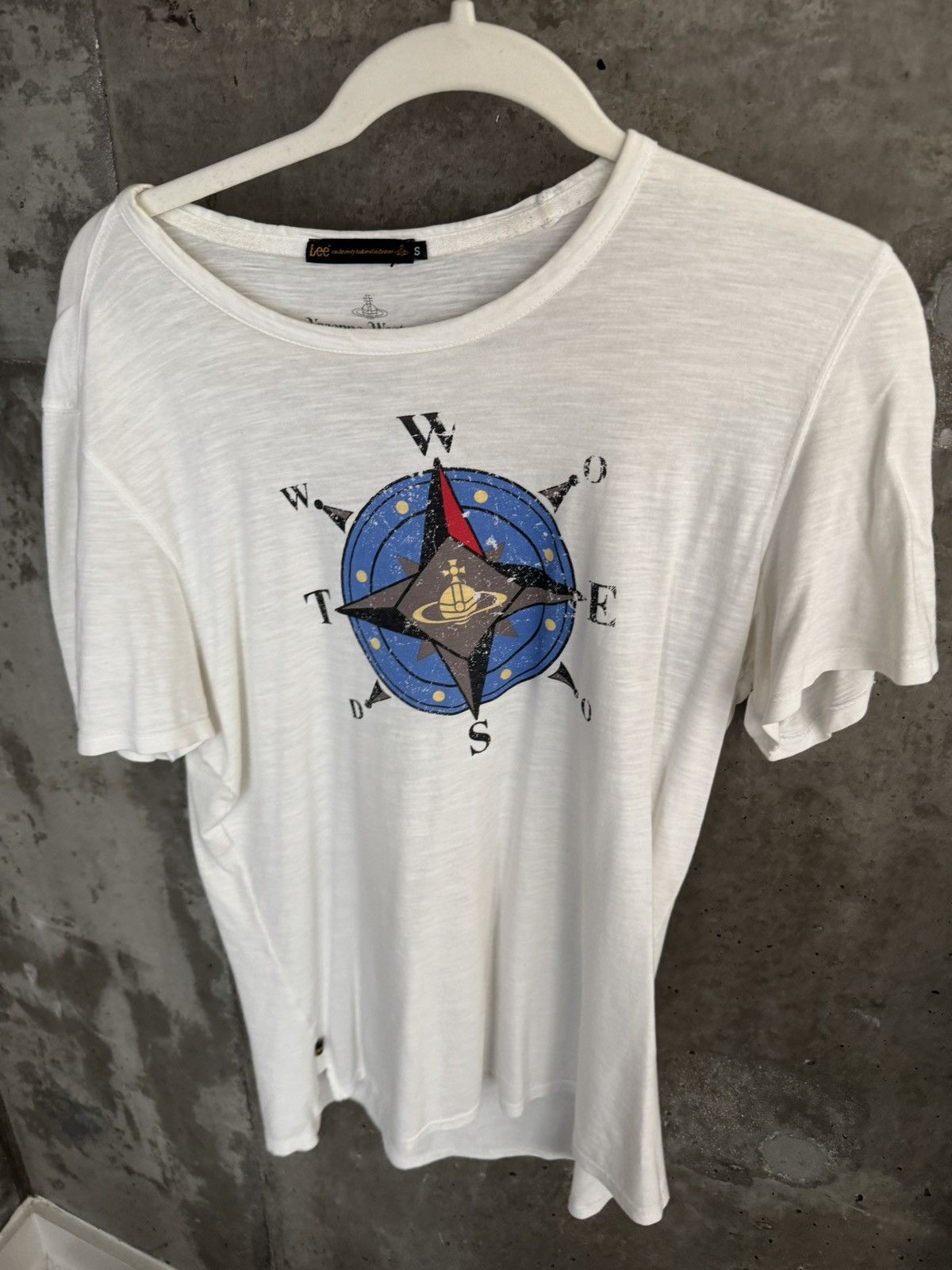 compass t shirt