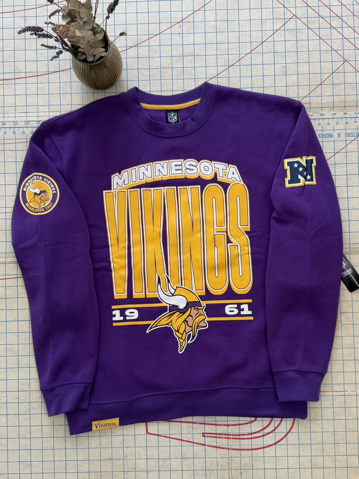 NFL NWT NFL Team Apparel Minnesota Vikings Crewneck Sweater Lar Size US L / EU 52-54 / 3 - 1 Thumbnail