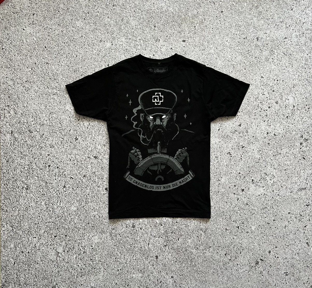 Band Tees × Vintage Vintage Rammstein So Gnadenlos Ist Nur Die Nacht Seemann Tee Size US L / EU 52-54 / 3 - 3 Thumbnail