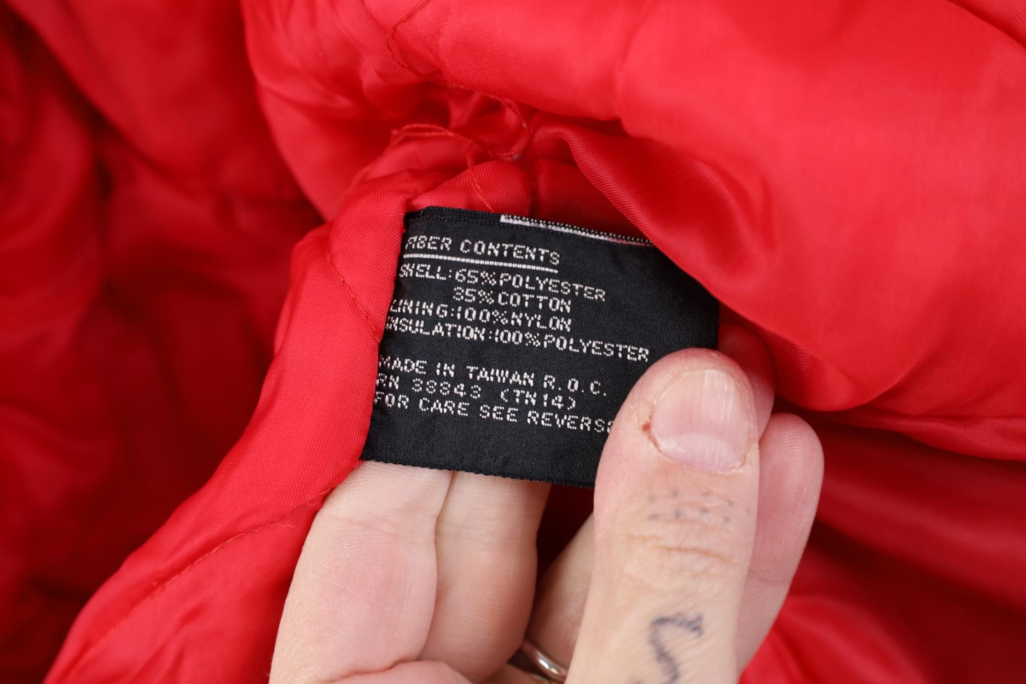 Vintage Vintage 90s Streetwear Sun Faded Quilted Puffer Jacket Size US M / EU 48-50 / 2 - 13 Thumbnail