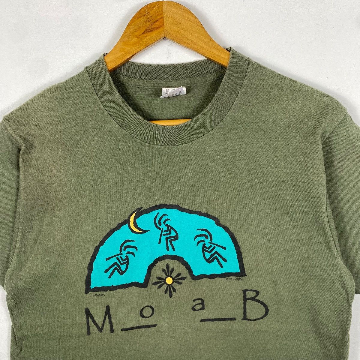 Vintage Vintage 90s MOAB Utah Souvenir Kokopelli Graphic Faded Tee Size US M / EU 48-50 / 2 - 2 Thumbnail