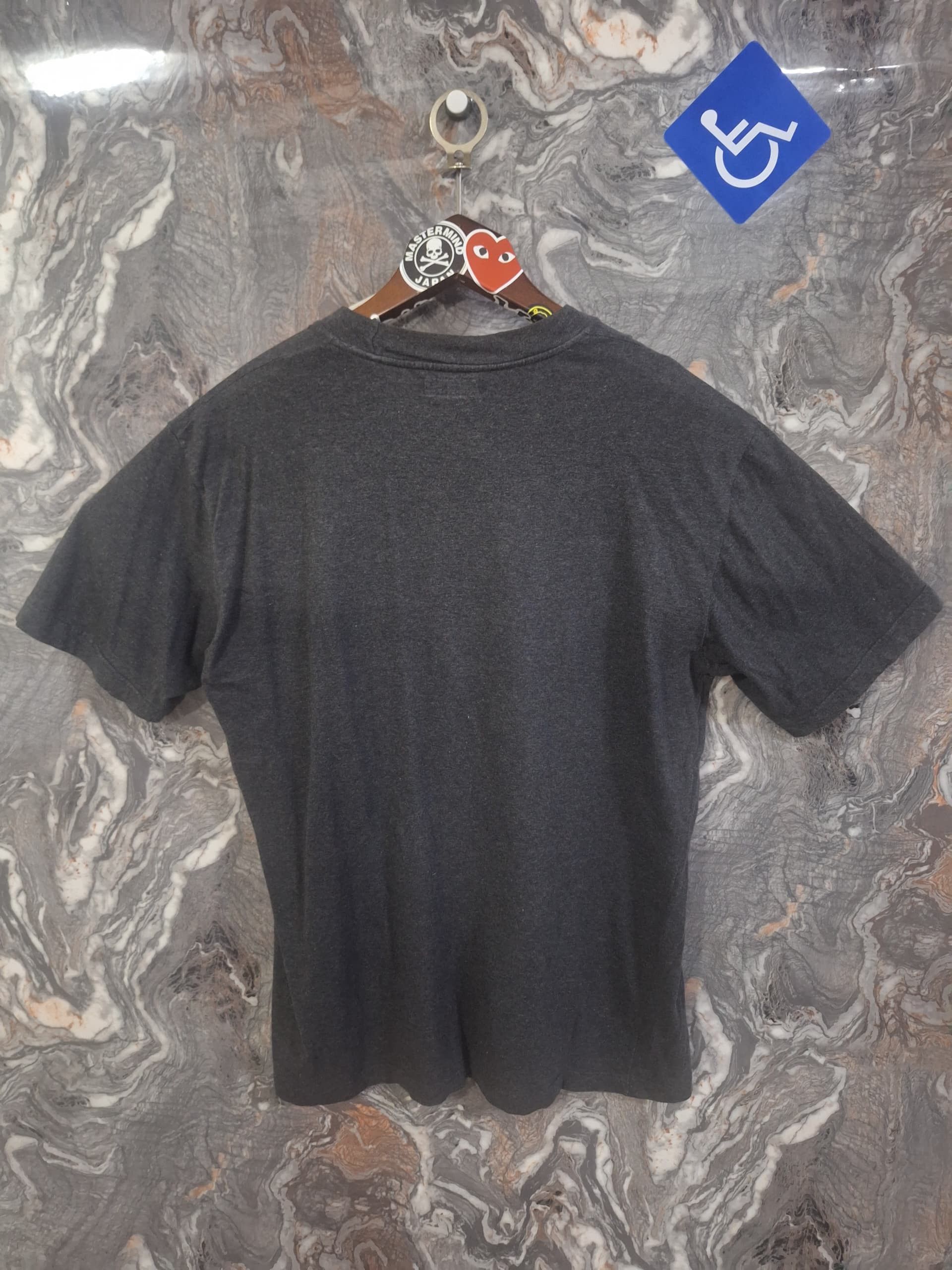 Vintage Vintage Giorgio Armani Faded made in italy simin T grey Size US L / EU 52-54 / 3 - 3 Thumbnail