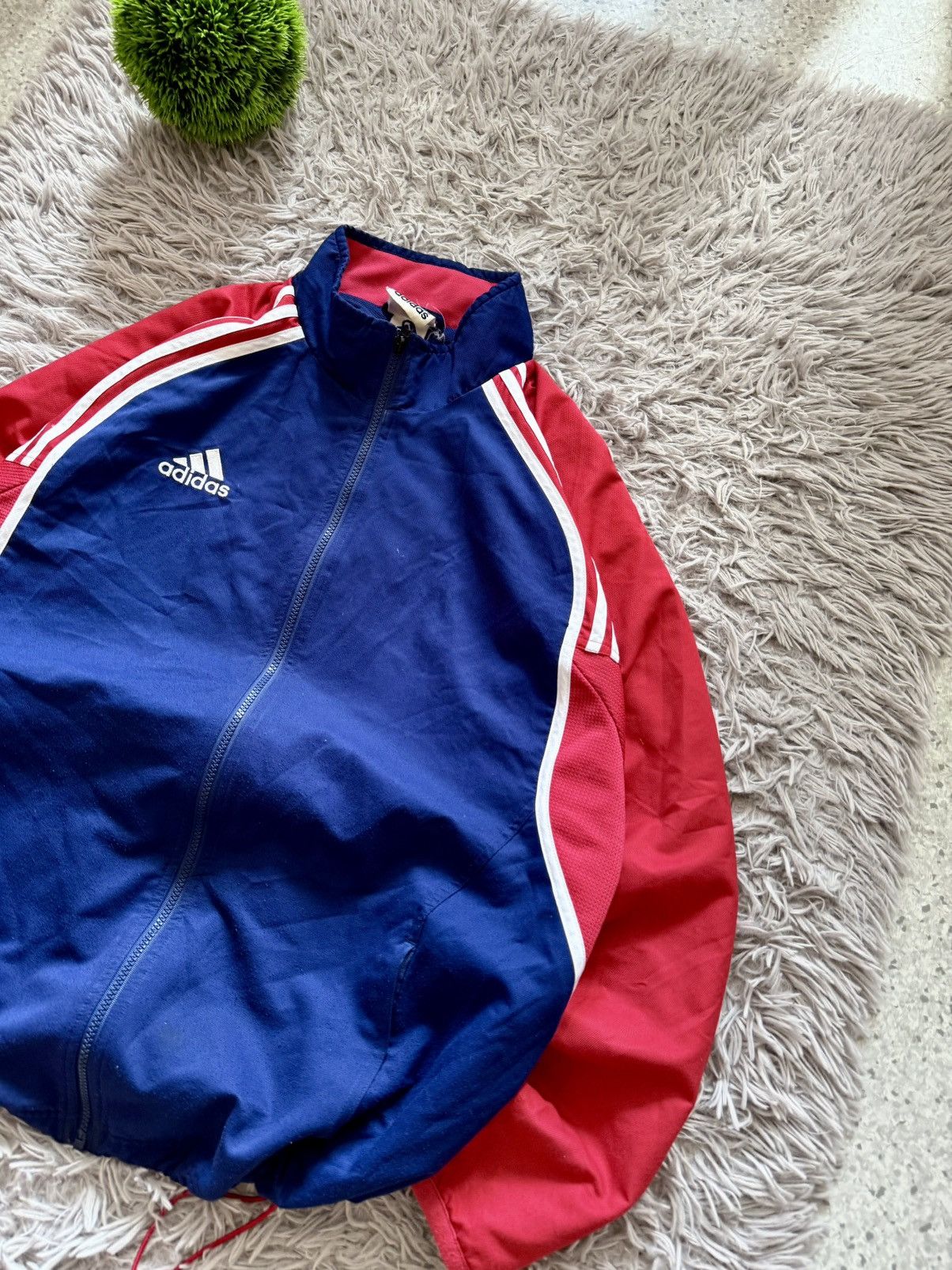 Adidas 00s Adidas Vintage Light Jacket Streetwear Vintage Oversize Size US L / EU 52-54 / 3 - 4 Thumbnail