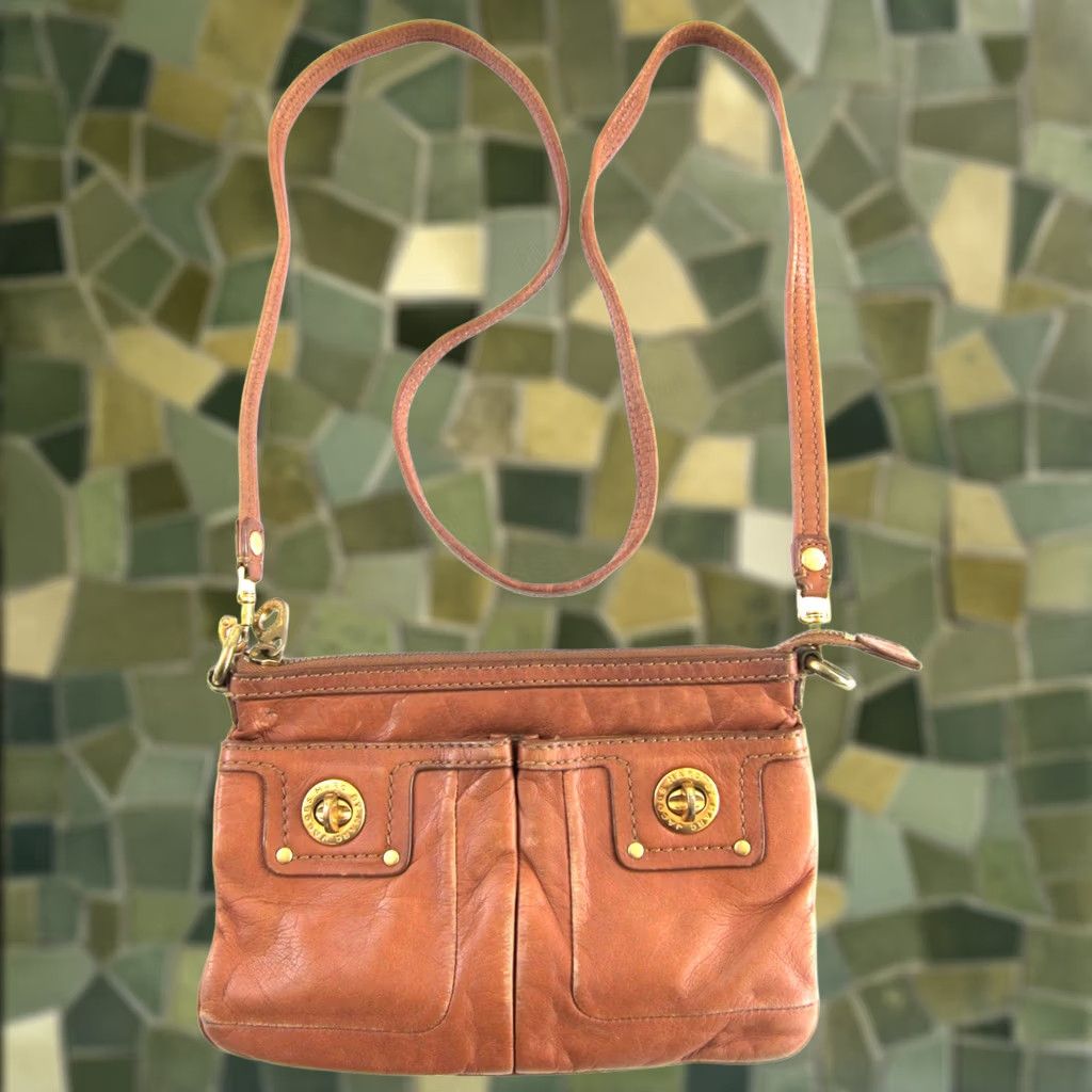 Marc by Marc Jacobs VINTAGE Marc By Marc Jacobs Crossbody Purse Brown Leather Gold Turnlock Small Women None XS Size ONE SIZE - 1 Thumbnail