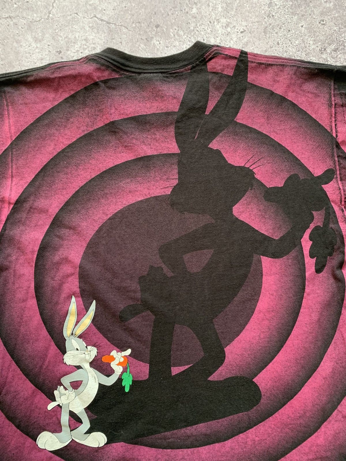 Cartoon Network 🔥Looney Tunes Bugs Bunny 1992 Overprint T-shirt Size US XL / EU 56 / 4 - 11 Thumbnail