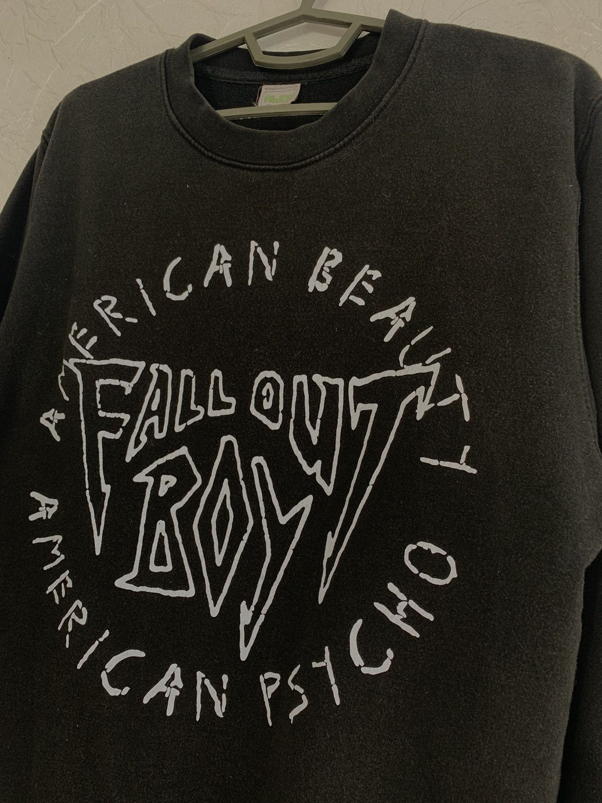 Band Tees × Vintage Fall Out Boy Vintage Sweatshirt American Rock Band Size M Size US M / EU 48-50 / 2 - 4 Thumbnail