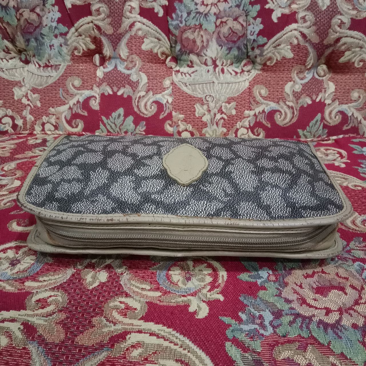 Vintage Vintage Yves Saint Laurent Giraffe Clutch Bag Size ONE SIZE - 4 Thumbnail