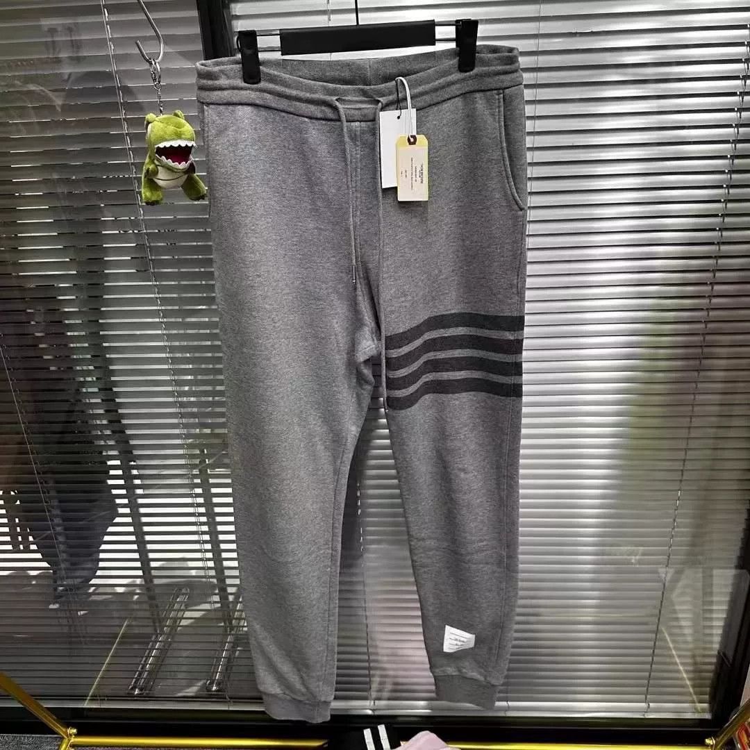 Thom Browne Thom Browne Sweatpants Size 3 Size US 26 / EU 42 - 1 Thumbnail