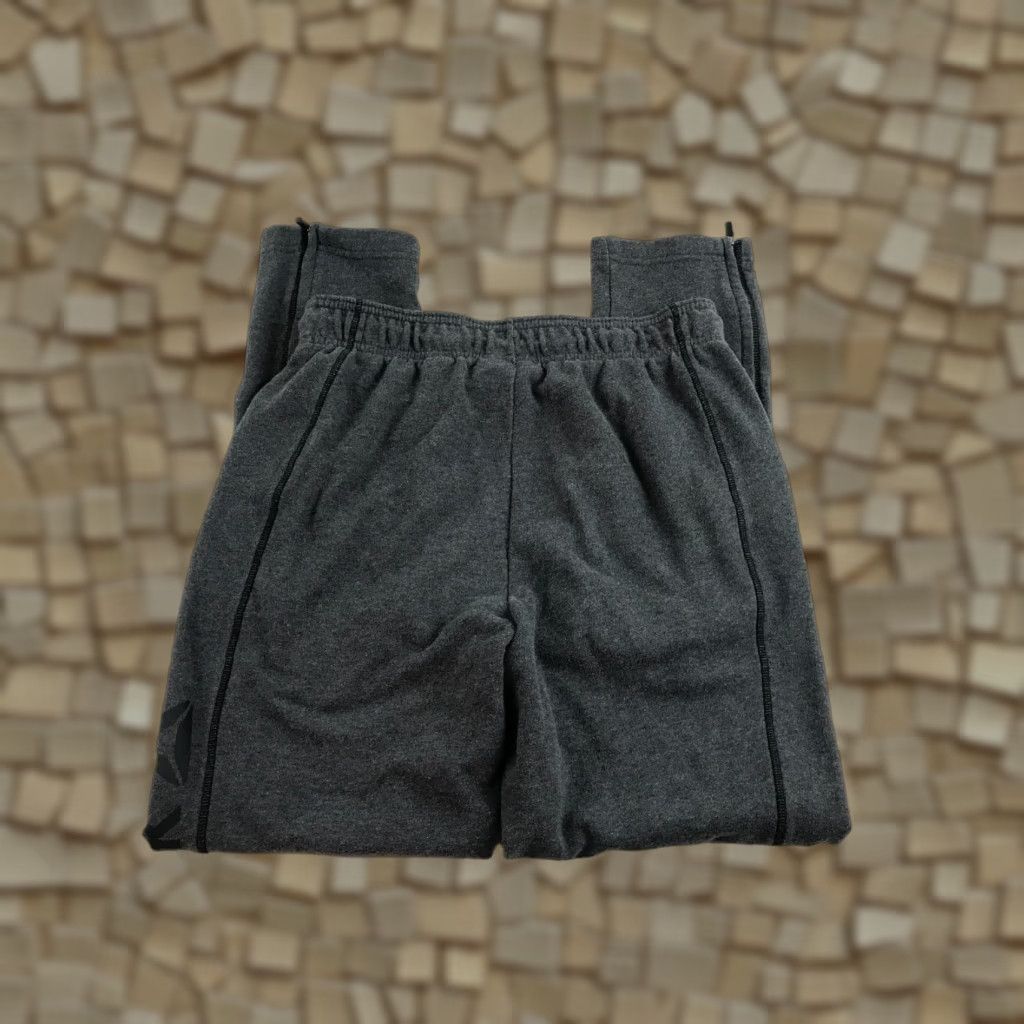 Reebok Reebok Pants, Men's Size Small, Gray, Activewear, Sweatpants, Regular, Inseam 27 in, Flat Front, Pocket, Casual, Travel, Men, Size S Size US 29 - 1 Thumbnail