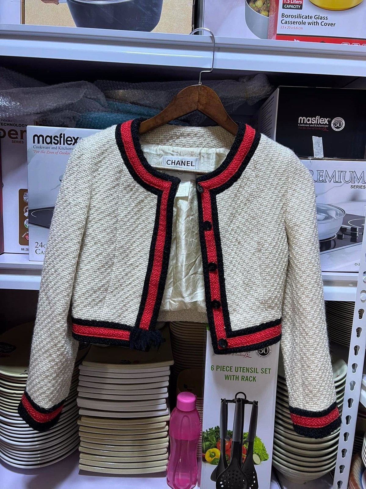 Chanel × Vintage CHANEL SS2001 BOUCLÉ CROPPED JACKET Size XXS / US 00 / IT 34 - 4 Thumbnail
