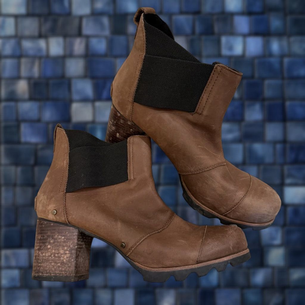 SOREL Sorel Boots Addington NL2778-256 Womens 12 Brown Leather Studded Heel DISTRESSED Size US 12 / IT 42 - 1 Thumbnail