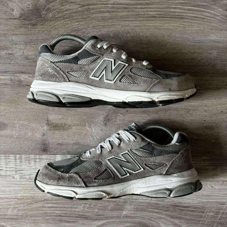 New Balance NEW BALANCE • 990v3 Big Kid "Grey" (7M) Size US 7 / EU 40 - 2 Thumbnail