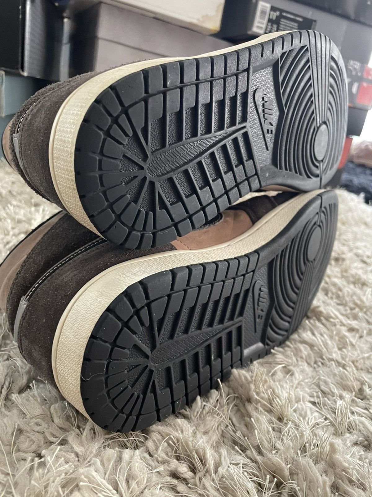 Jordan Brand Jordan 1 Mid SE Dark Chocolate Size US 8.5 / EU 41-42 - 9 Thumbnail
