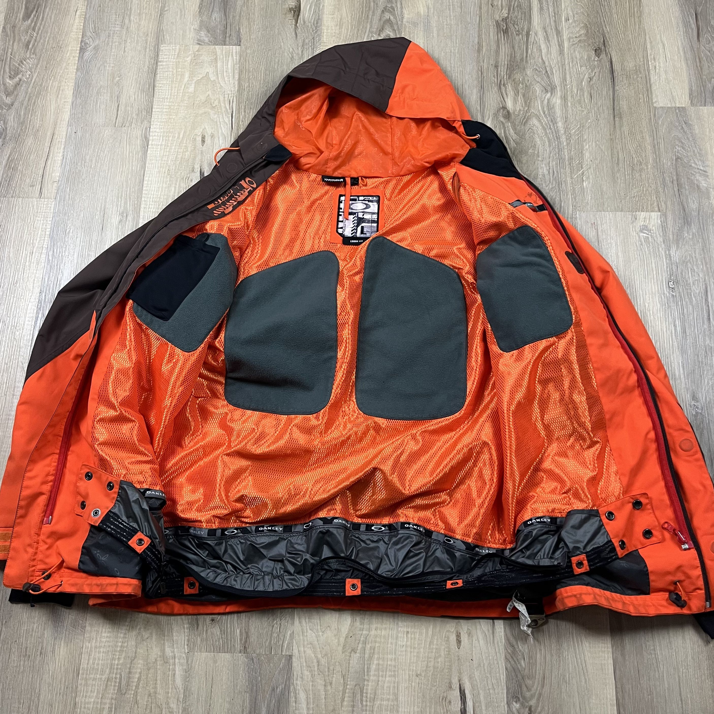 Oakley VTG Y2K Oakley Air Raid Jacket Snowboard Ski Cyber Size US L / EU 52-54 / 3 - 7 Thumbnail