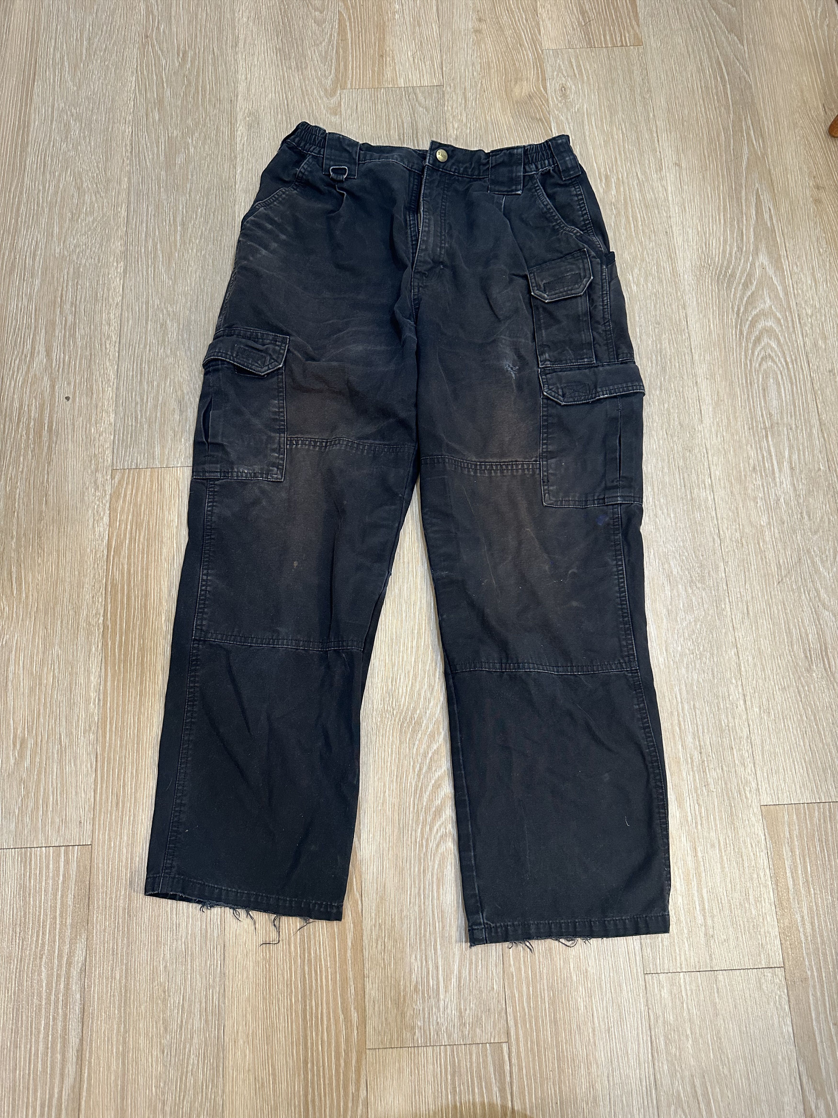 5.11 5.11 Tactical Series Cargo Pants Distressed Workwear Size US 32 / EU 48 - 1 Thumbnail