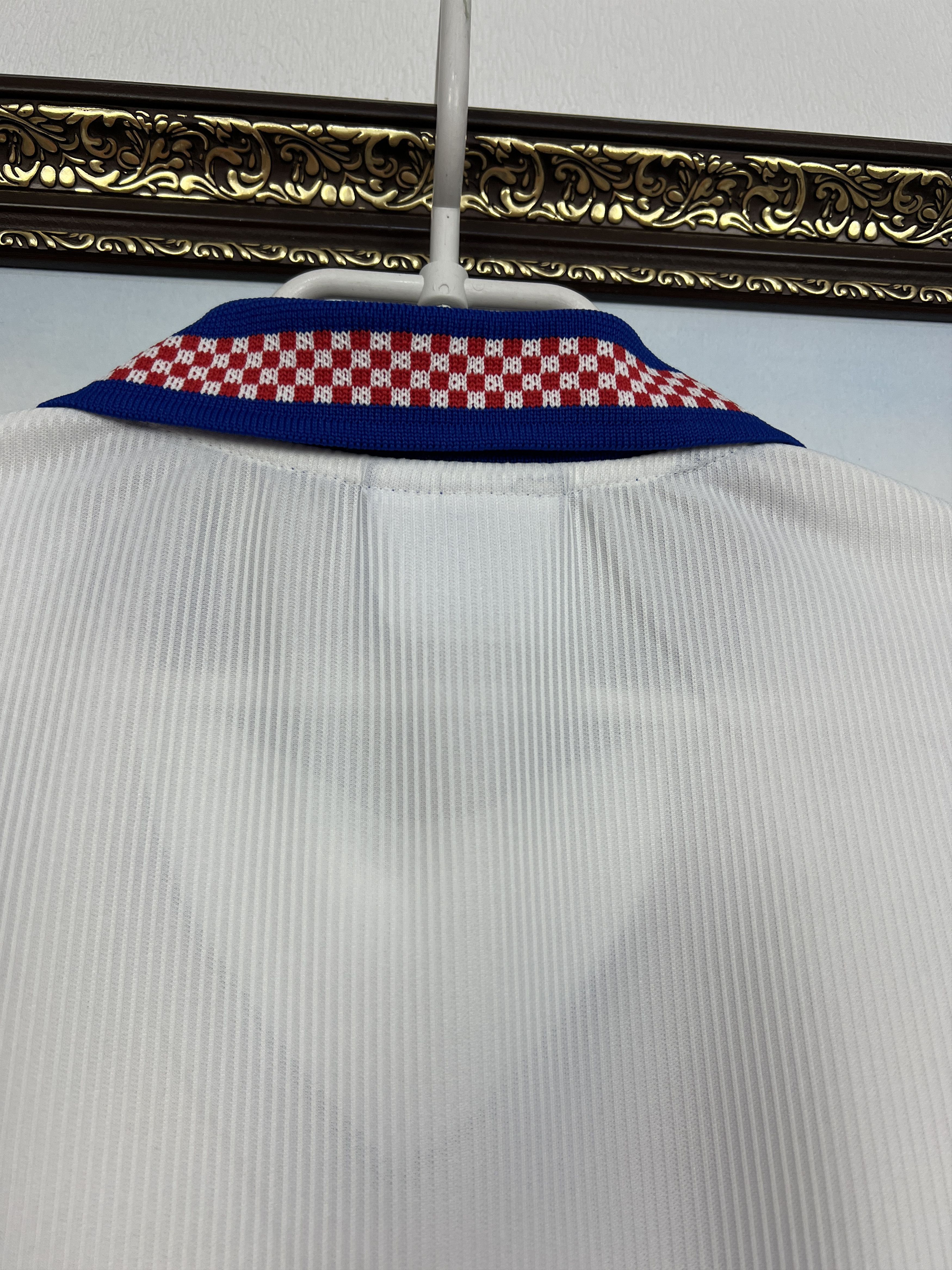 Umbro Dinamo Zagreb Away football shirt 1999 Soccer Jersey Trikot Size US XL / EU 56 / 4 - 11 Thumbnail