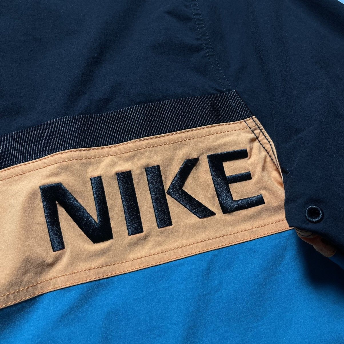 Nike CHELSEA NIKE 2021/2022 WOVEN HOODED FOOTBALL JACKET Size US L / EU 52-54 / 3 - 14 Thumbnail