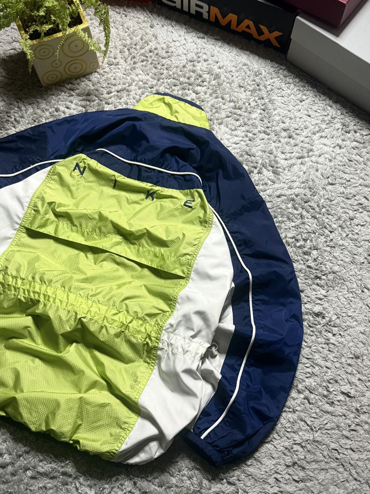 Nike 90s Nike Rare Jacket Big Logo Vintage Drill Streetwear Shox Size US M / EU 48-50 / 2 - 9 Thumbnail