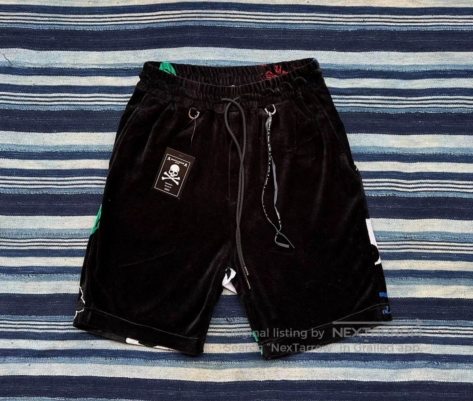 Other mastermind japan velvet skull graffiti shorts. Size US 28 / EU 44 - 6 Thumbnail