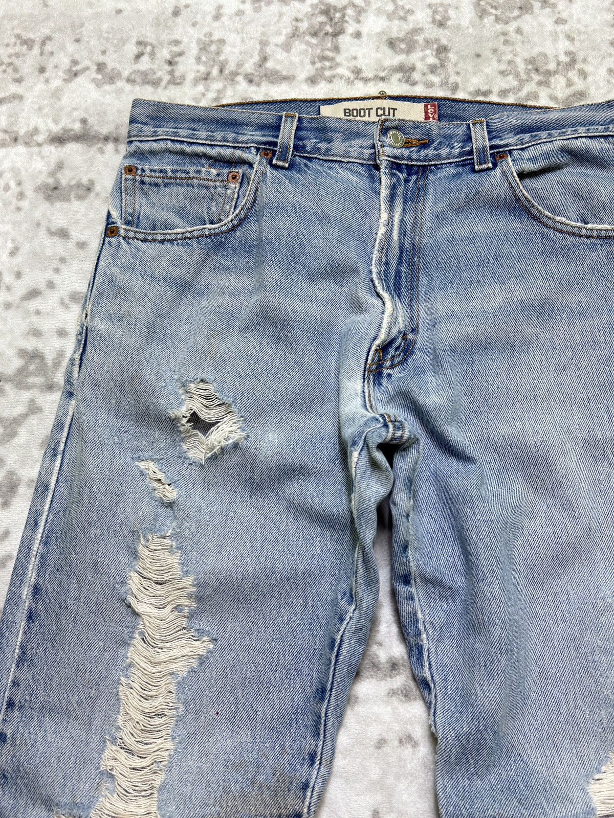 Levi's Levi’s 517 Y2K Distressed Narrow Bootcut Jeans Altered Fit Size US 32 / EU 48 - 4 Thumbnail
