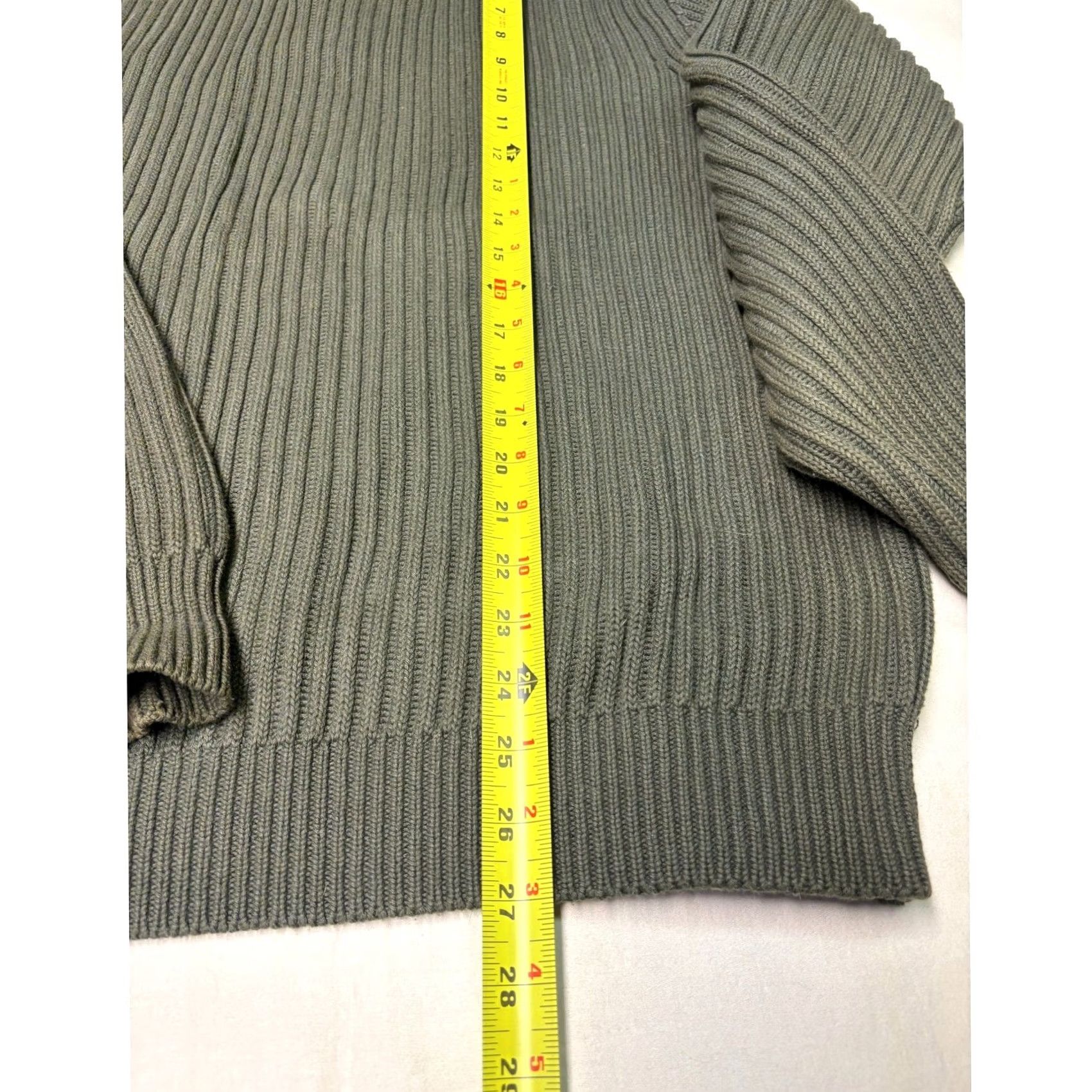 Vintage VINTAGE? Nope: LL Bean Mens Ribbed Quarter Zip Mock Neck Sweater Olive Green Cotton L REG Size US L / EU 52-54 / 3 - 4 Thumbnail
